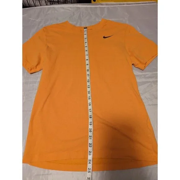 Nike Orange The Nike Tee Dri Fit Size Small - Picture 7 of 10